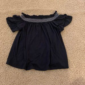 Off shoulder black and white tops (2)